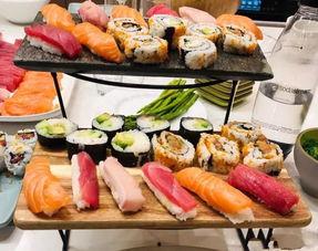 做日本寿司的视频,美味在家轻松享