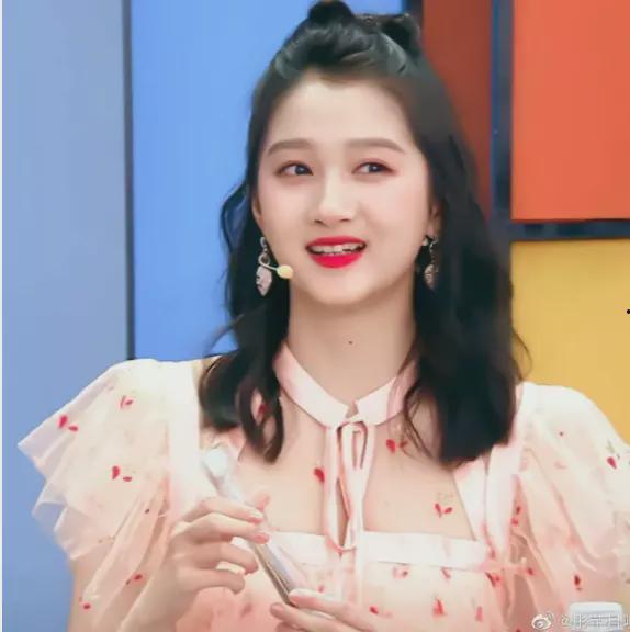 关晓彤娱乐大爆料,揭秘明星幕后故事与真实生活